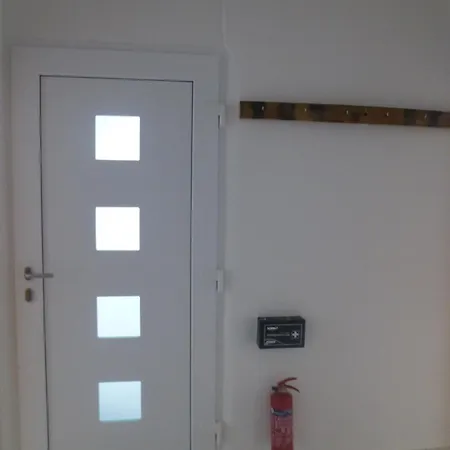 Monteurwohnung Im Schoenen Bei Mainz Διαμέρισμα Essenheim